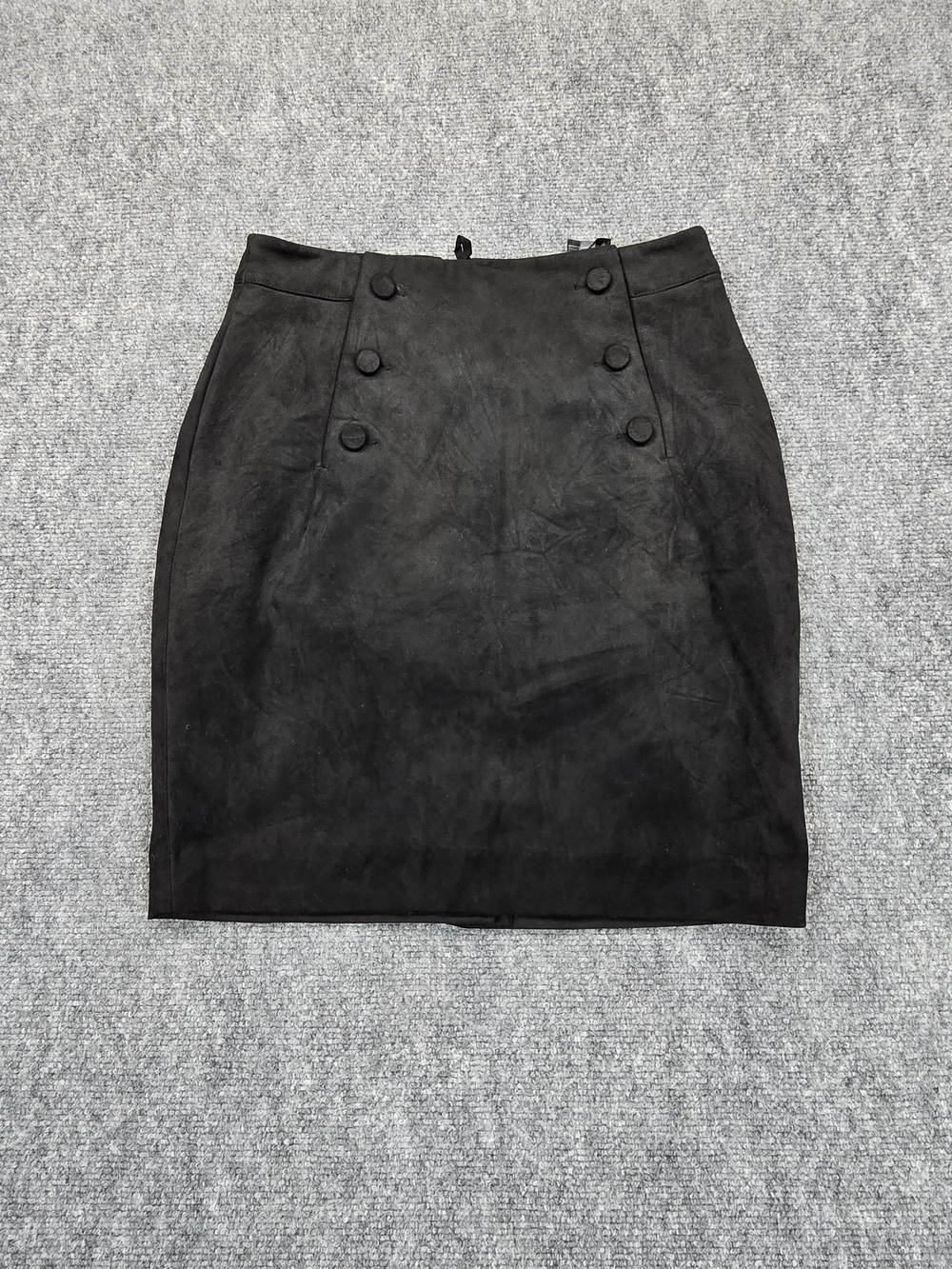 H&M Black Faux Suede Pencil Skirt Womens US 4 High Rise Button Detail Mini